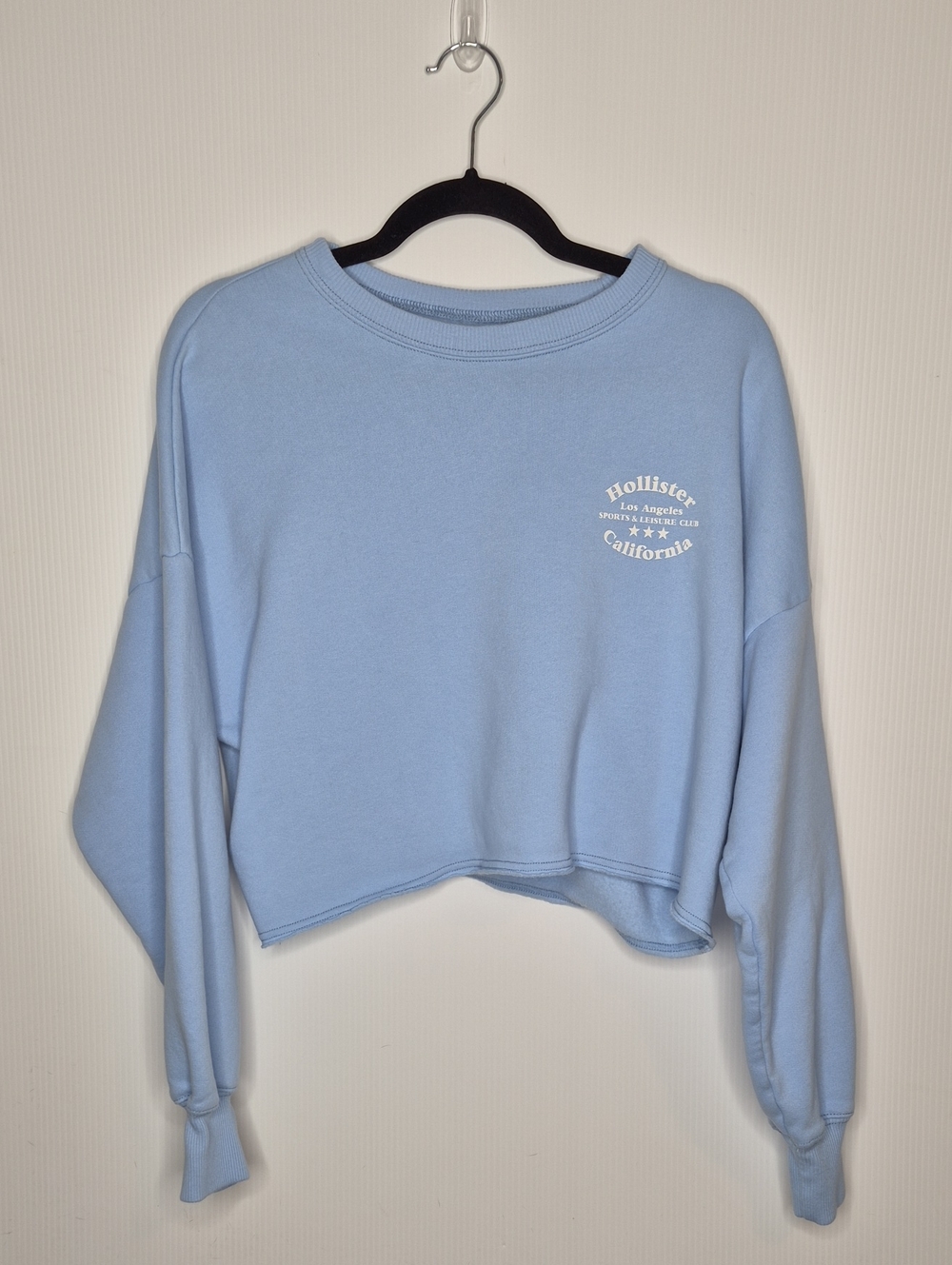 Hollister Cropped Light Blue Crewneck Sweatshirt Size Medium